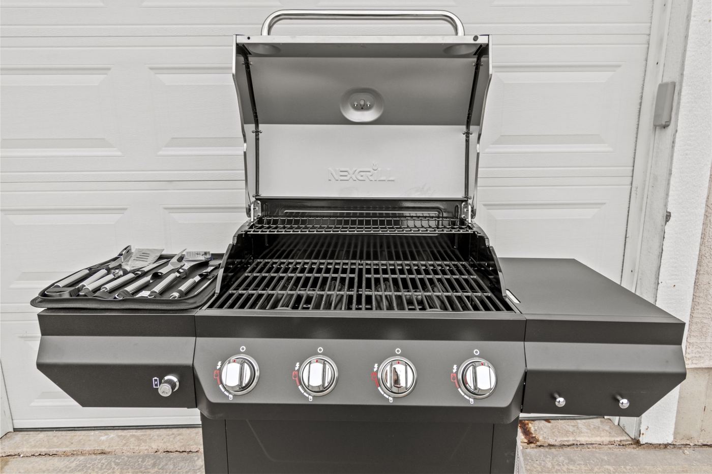 Gas grill
